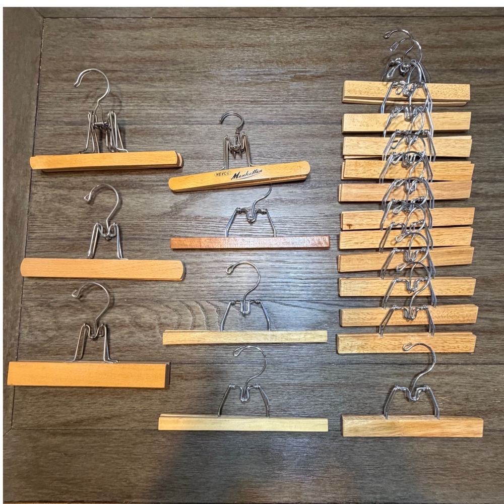 Nevco Manhattan Vintage Wood‎ Pant Skirt Hangers Lot 19 Metal Clamp Natural MCM